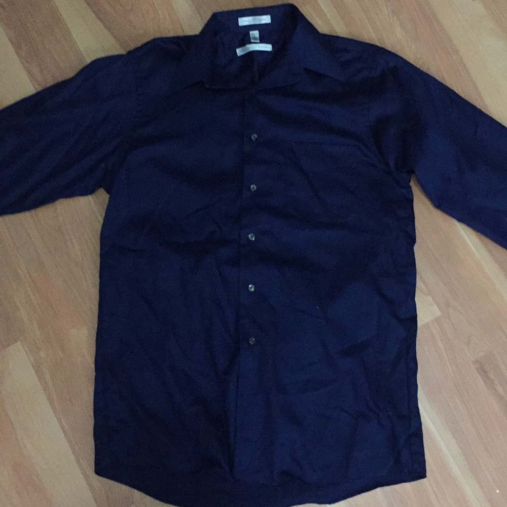 Men’s business casual shirt